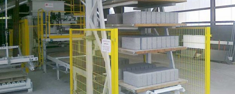 Máy sản xuất gạch bê tông  Syncro: bảo trì tối thiểu cho nhà máy của quý vị